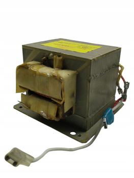 TRANSFORMATOR W-700ODY