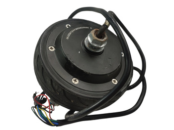 SILNIK Z OPONĄ HHJ25NT24V1802025686 D CAVION GO HULAJNOGA