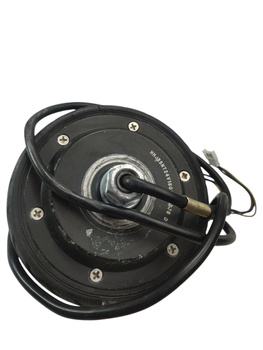 SILNIK Z OPONĄ ZUŻYTĄ HHJ25NT24V1802026876 D DO HULAJNOGI CAVION GO